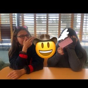 Meet your Posher, Keira and